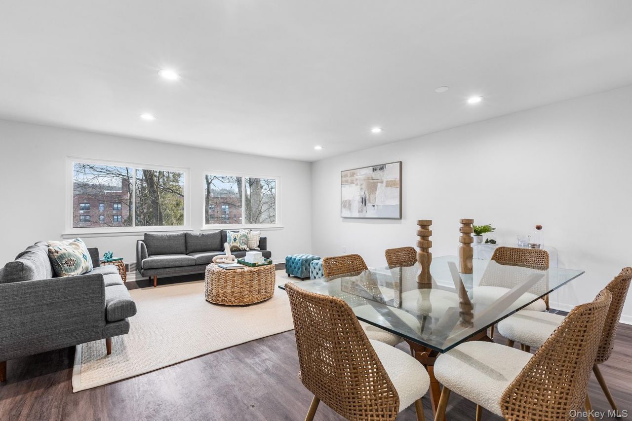 25 Barker Street, Unit 406, Mount Kisco, NY 10549 Main Photo