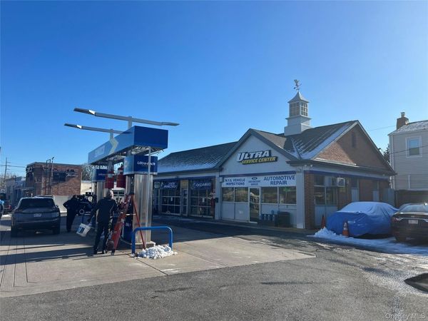 104 Franklin Avenue, Valley Stream, NY 11580