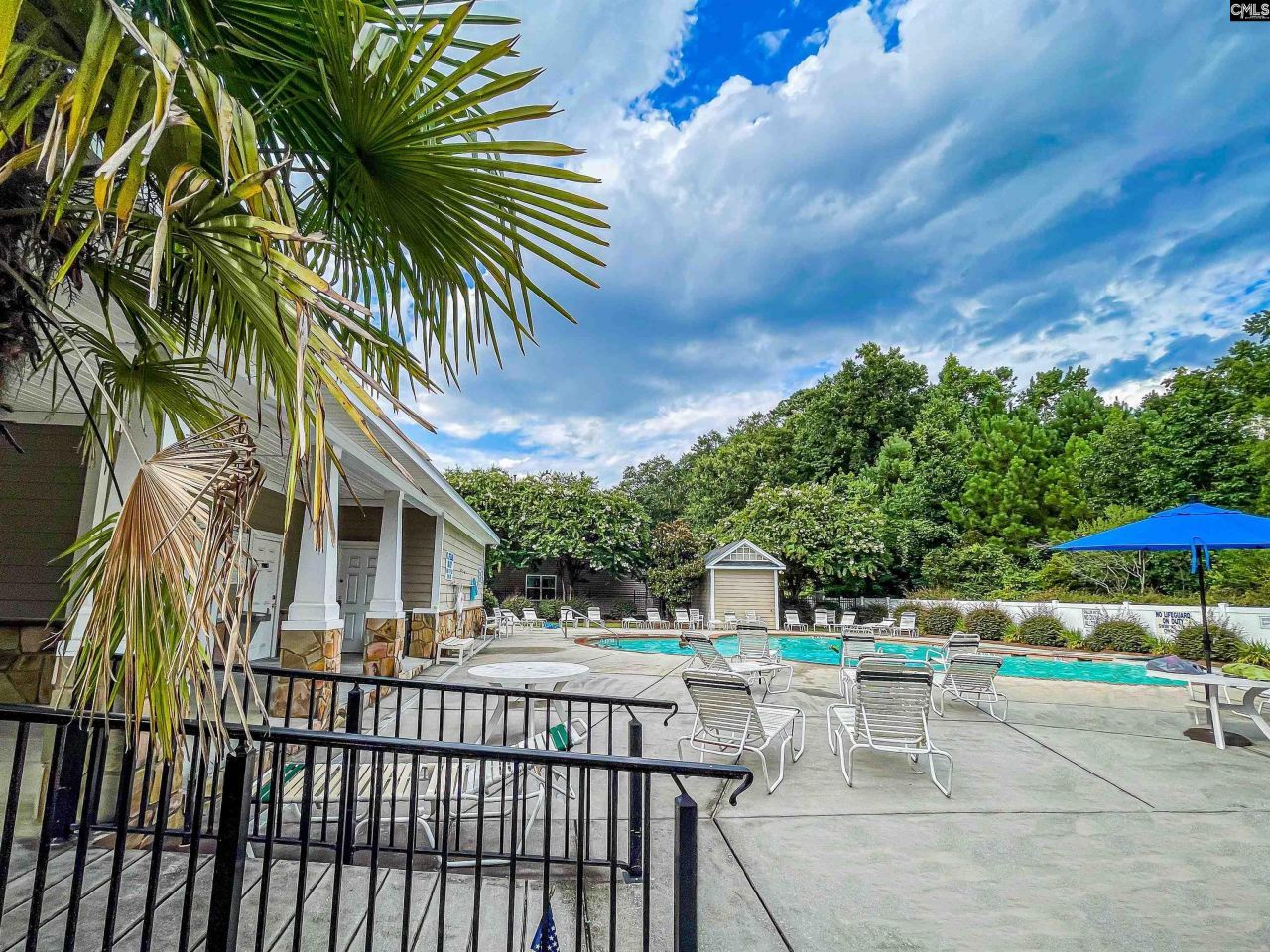 612 Lake Forest Road  Photo 4