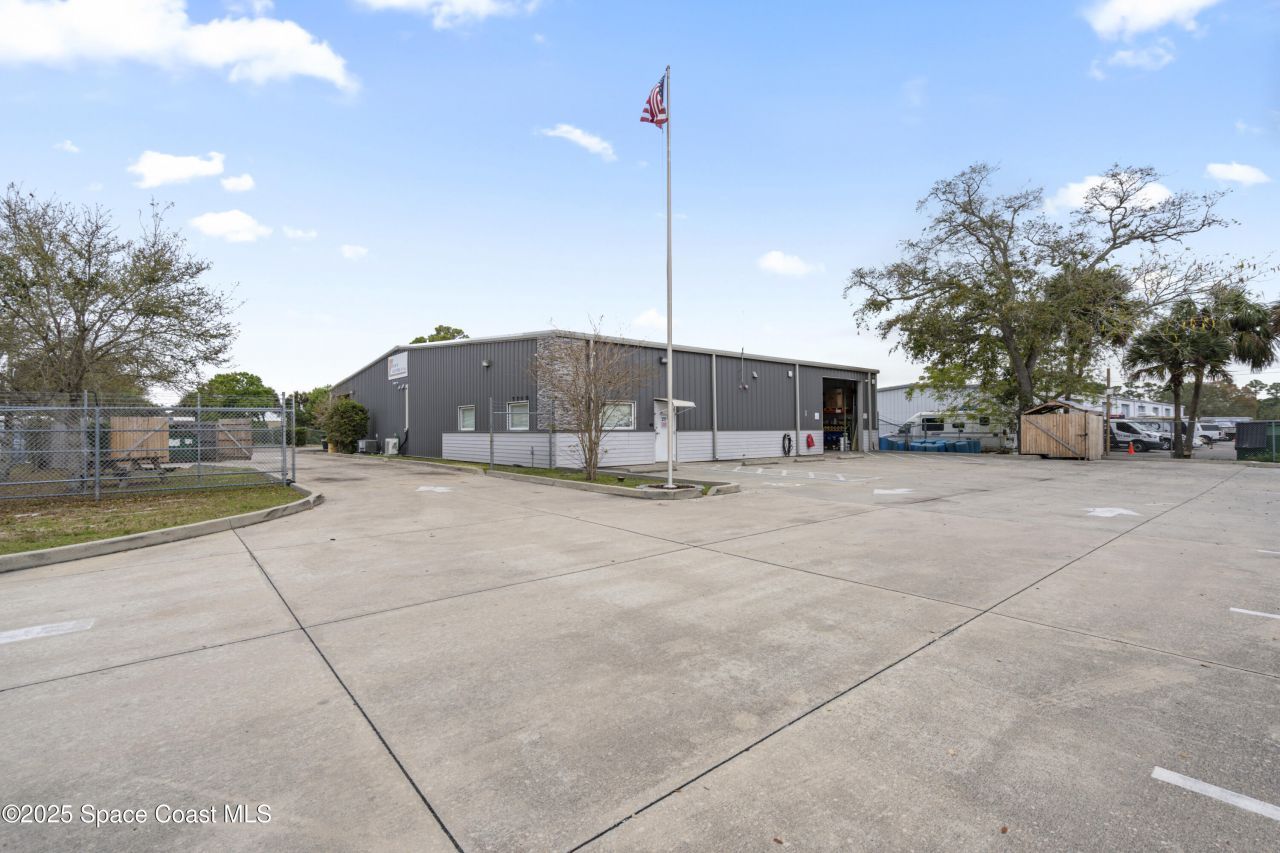 7790 Industrial Road , Melbourne, FL 32904 Photo