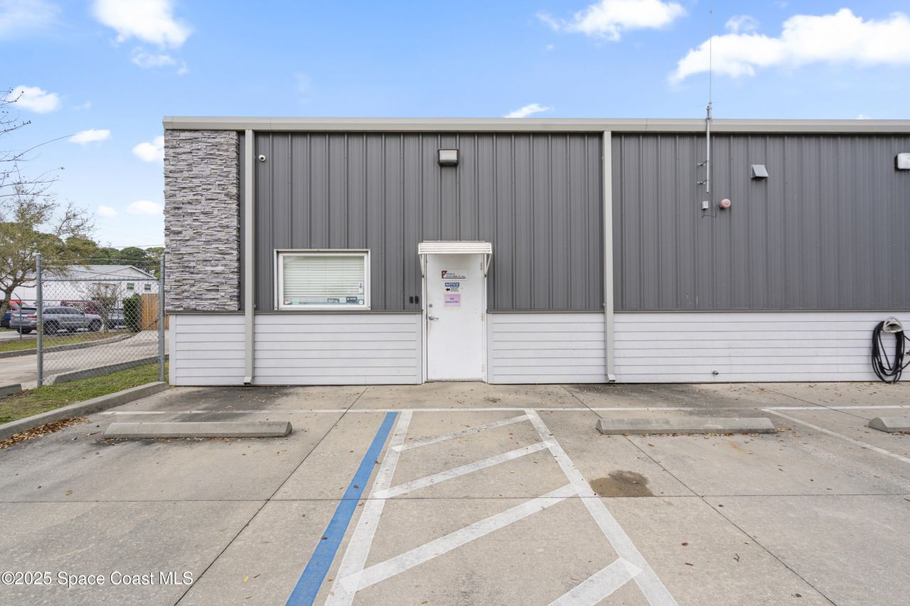 7790 Industrial Road , Melbourne, FL 32904 Photo