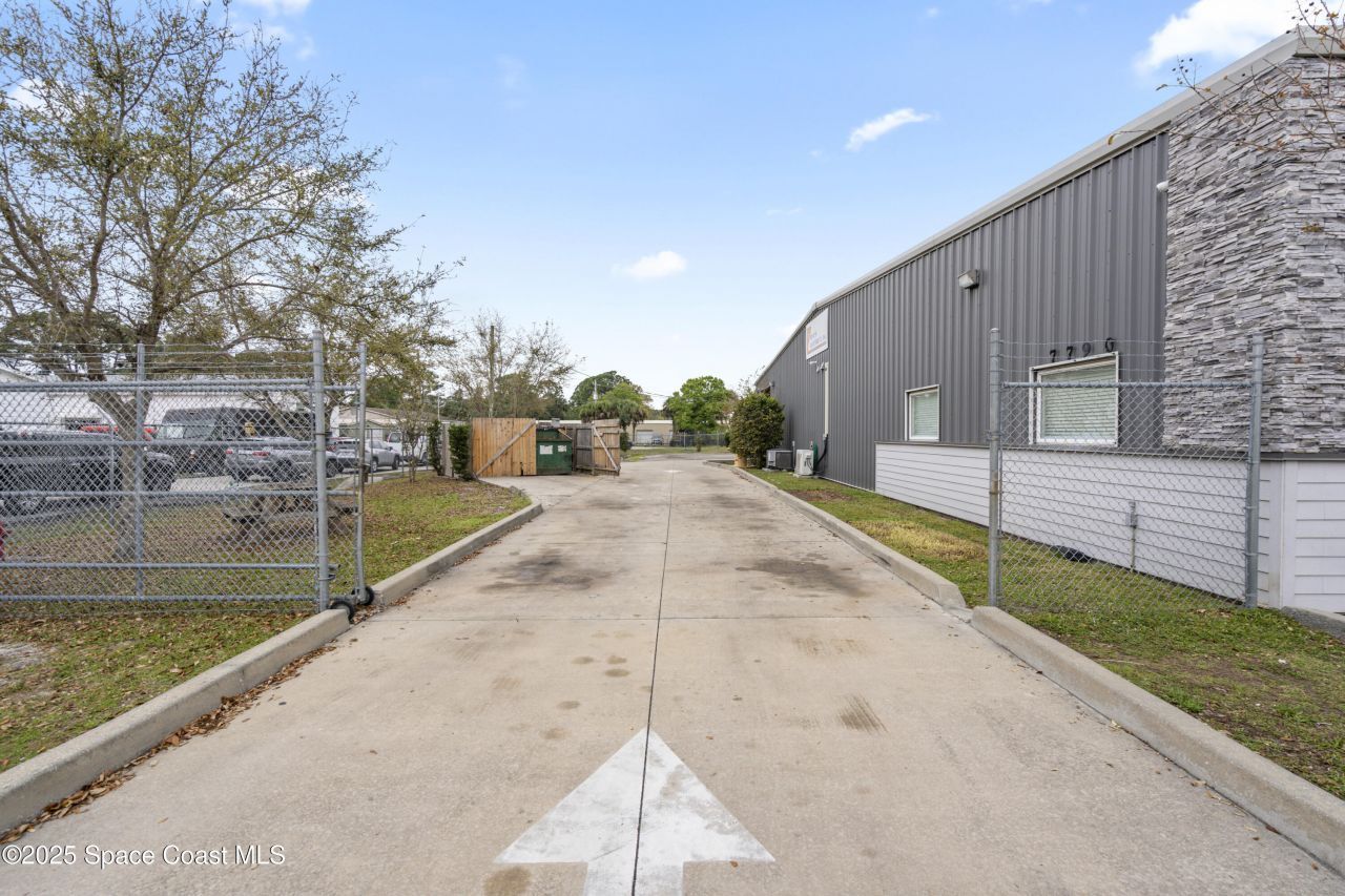 7790 Industrial Road , Melbourne, FL 32904 Photo
