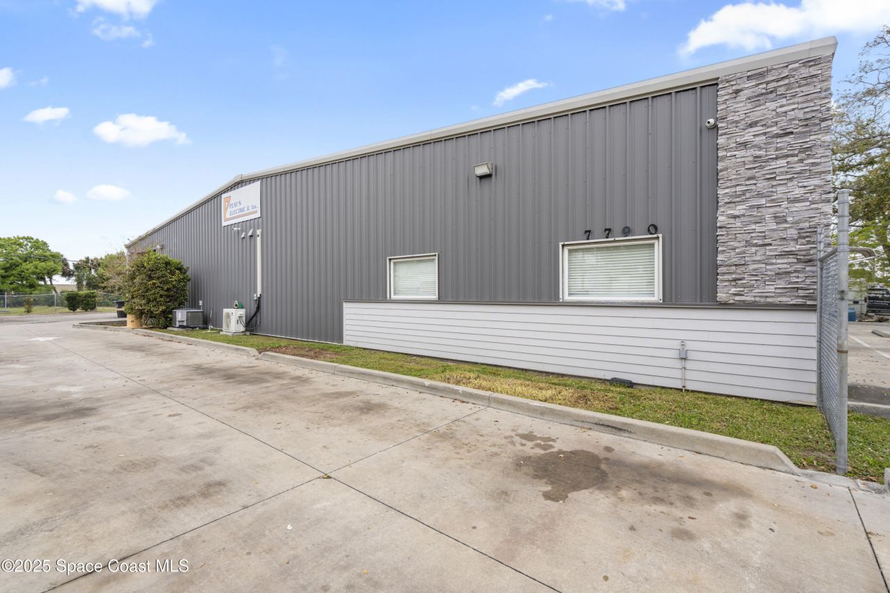 7790 Industrial Road , Melbourne, FL 32904 Photo