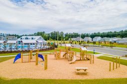 531 Lake Ridge Boulevard photo 4