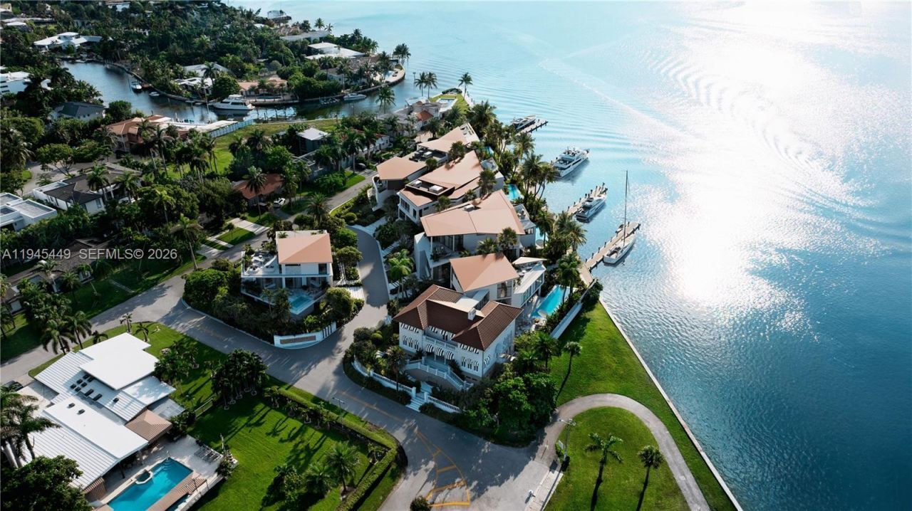 7101 NE 10th Ave, Miami, FL 33138 Photo