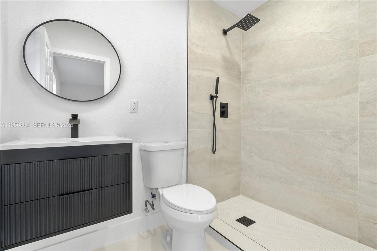 1950 NW 57th St, Miami, FL 33142 Photo