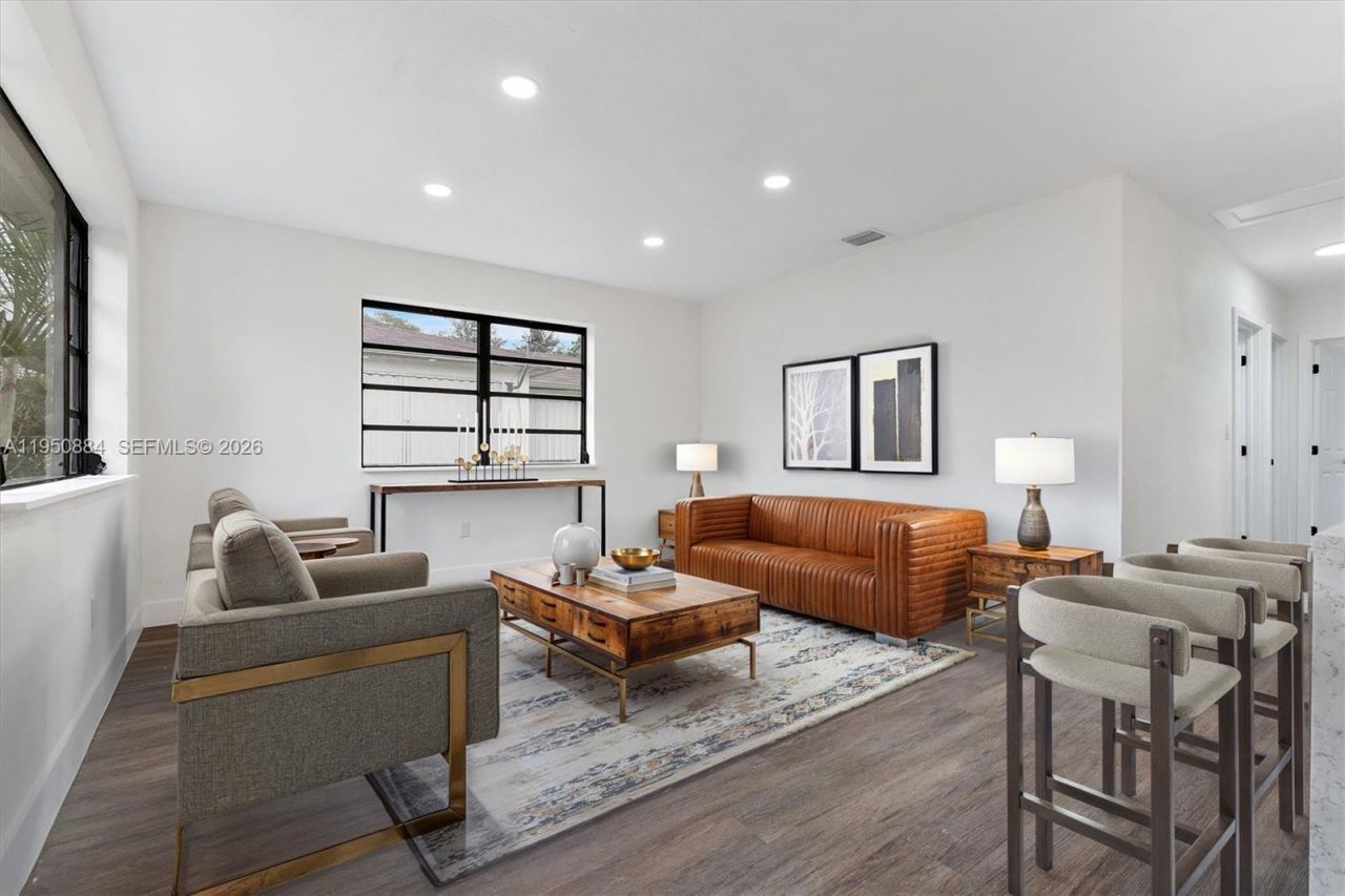 1950 NW 57th St, Miami, FL 33142 Photo