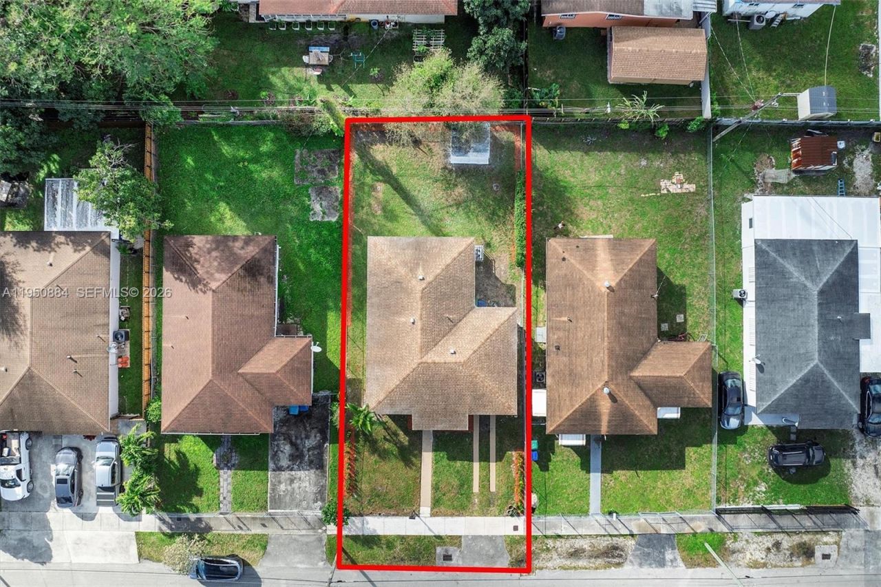 1950 NW 57th St, Miami, FL 33142 Photo