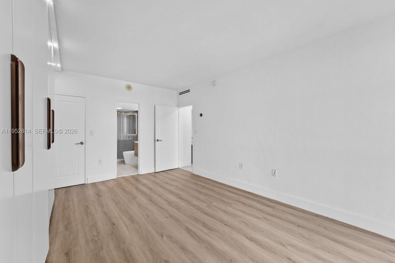 10275 Collins Ave , Unit 1035, Bal Harbour, FL 33154 Photo