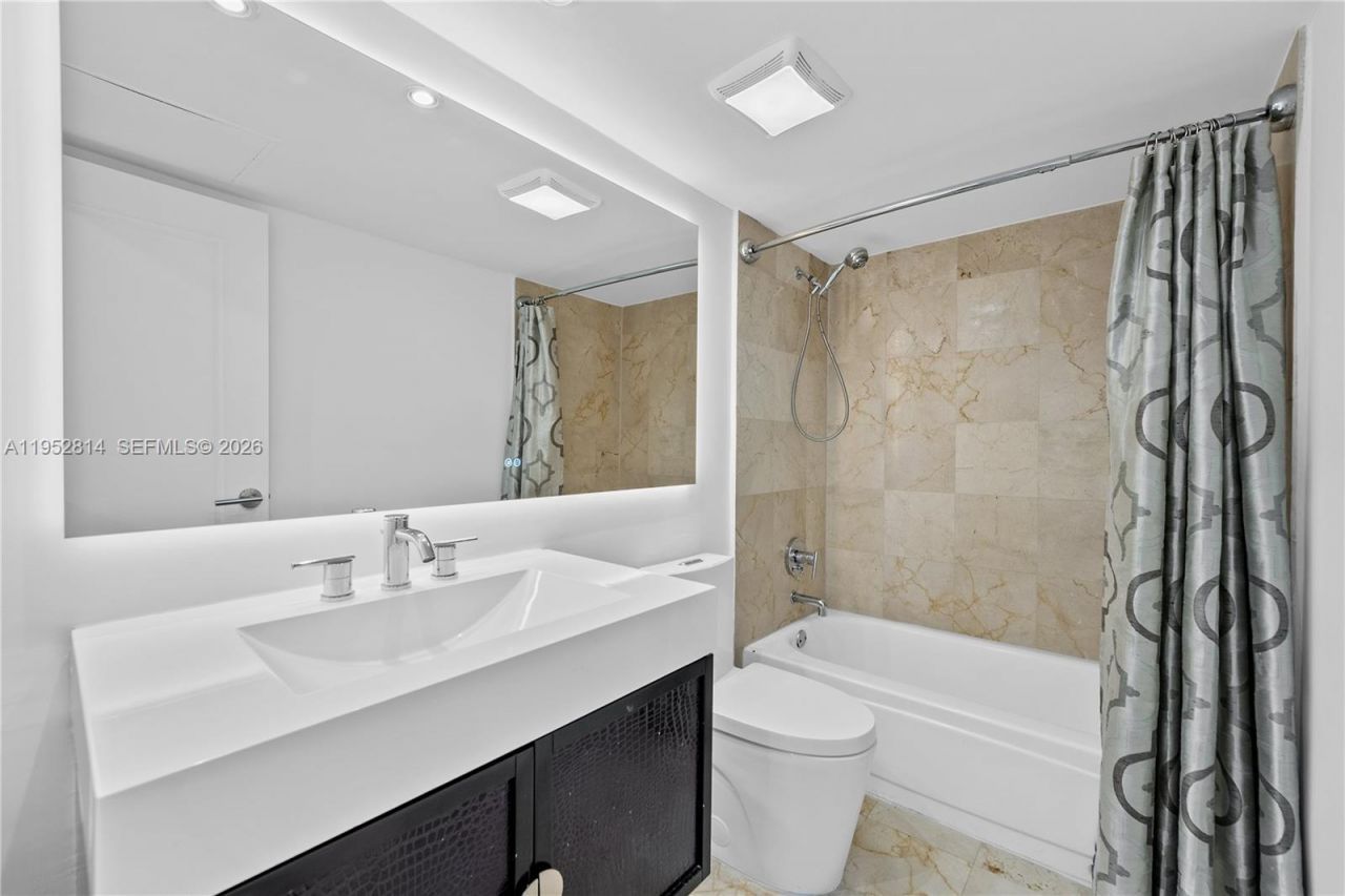 10275 Collins Ave , Unit 1035, Bal Harbour, FL 33154 Photo