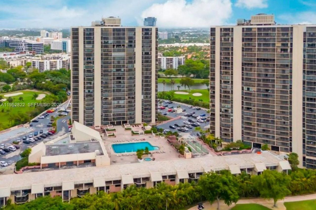 20379 W Country Club Dr, Unit 532, Aventura, FL 33180 Photo