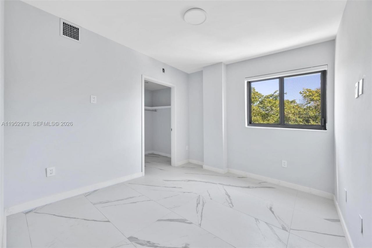 840 NE 130th Street , Unit 500, North Miami, FL 33161 Photo