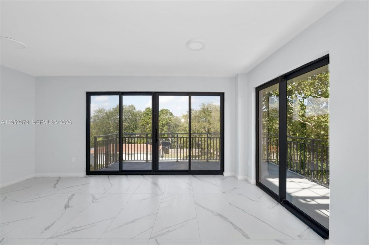 840 NE 130th Street , Unit 500, North Miami, FL 33161 Photo