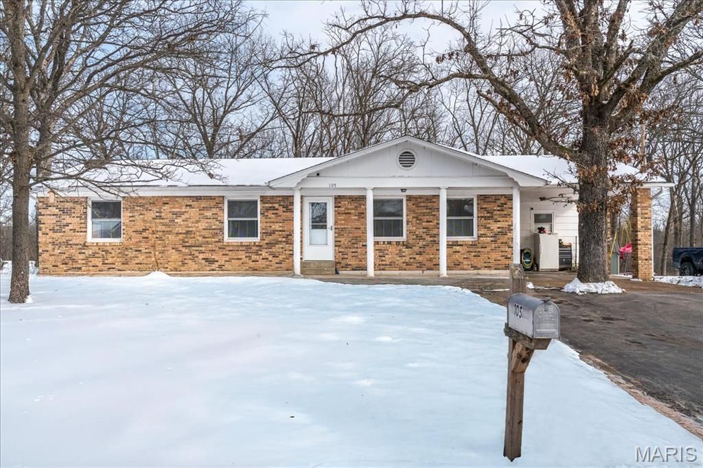 105 Watkins Street, Bourbon, MO 65441 Main Photo