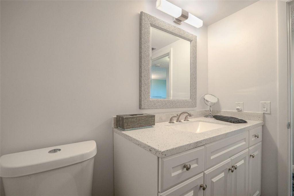 7100 Radice Court, Unit 708, Lauderhill, FL 33319 Photo