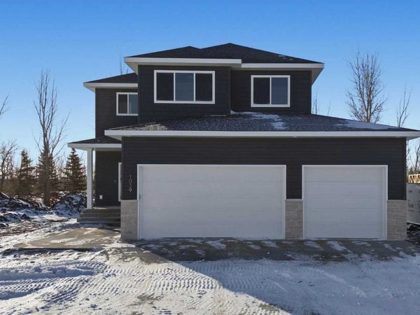 1039 61st Avenue W, West Fargo, ND 58078