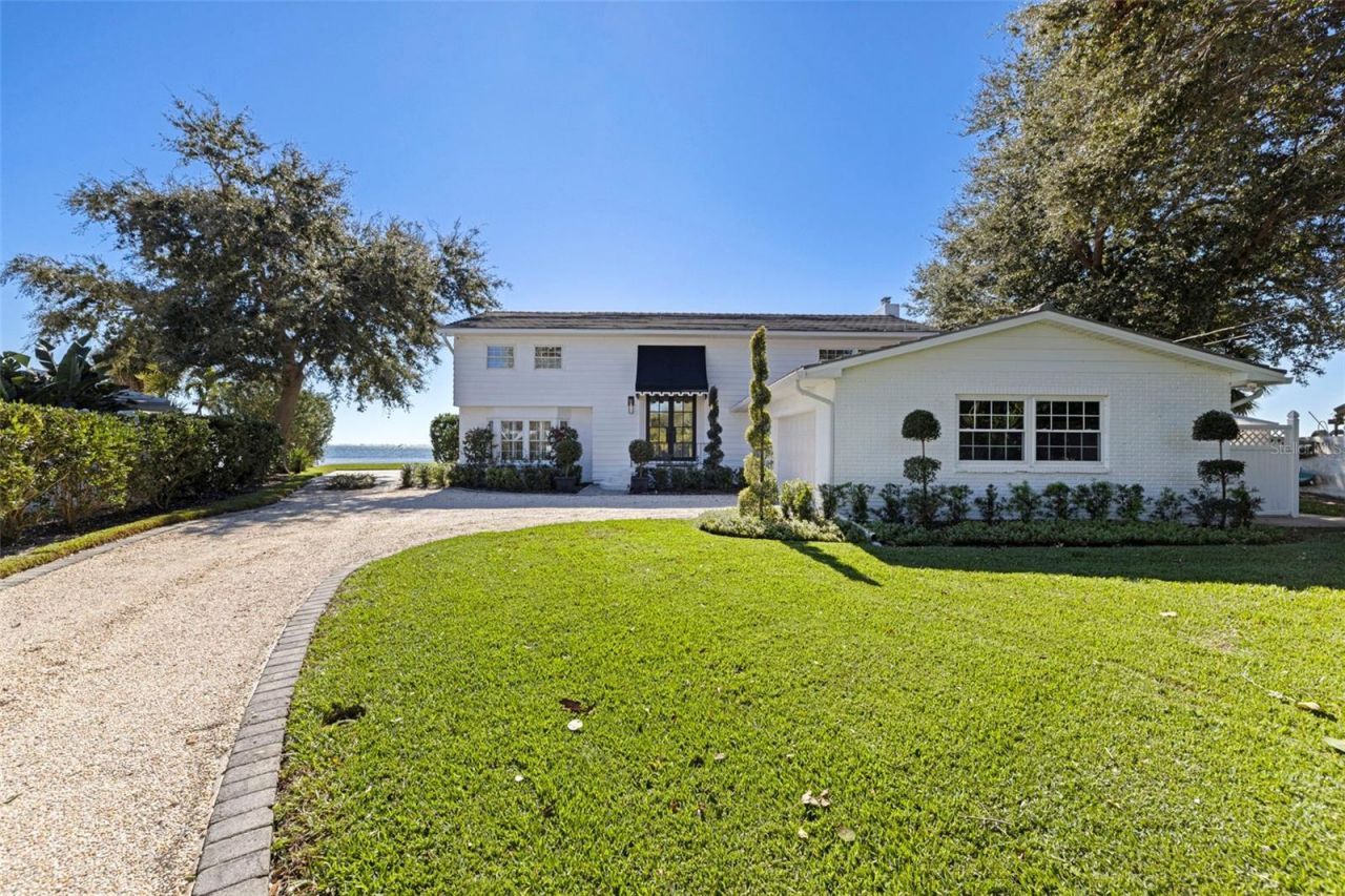 218 Colony Point Road S, Saint Petersburg, FL 33705 Photo