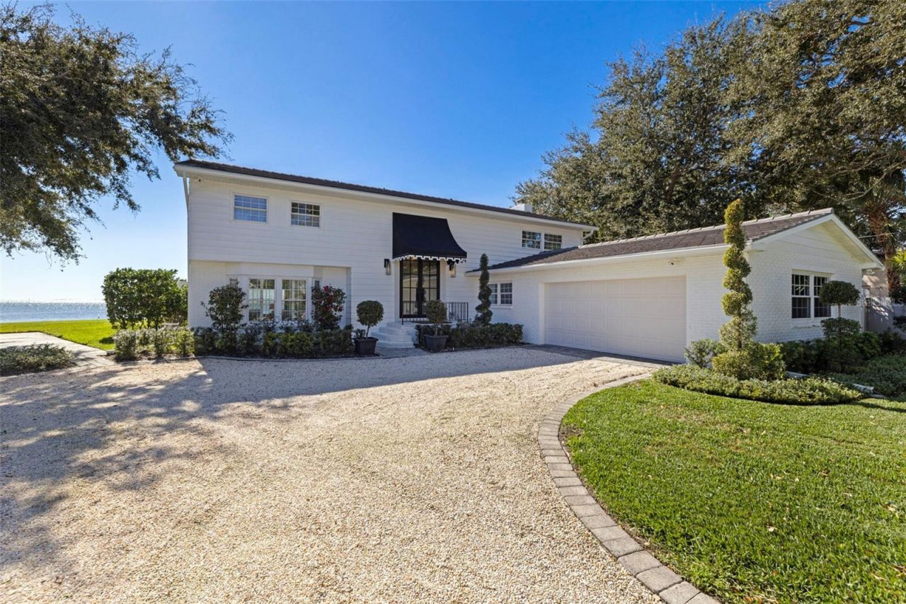 218 Colony Point Road S, Saint Petersburg, FL 33705 Photo