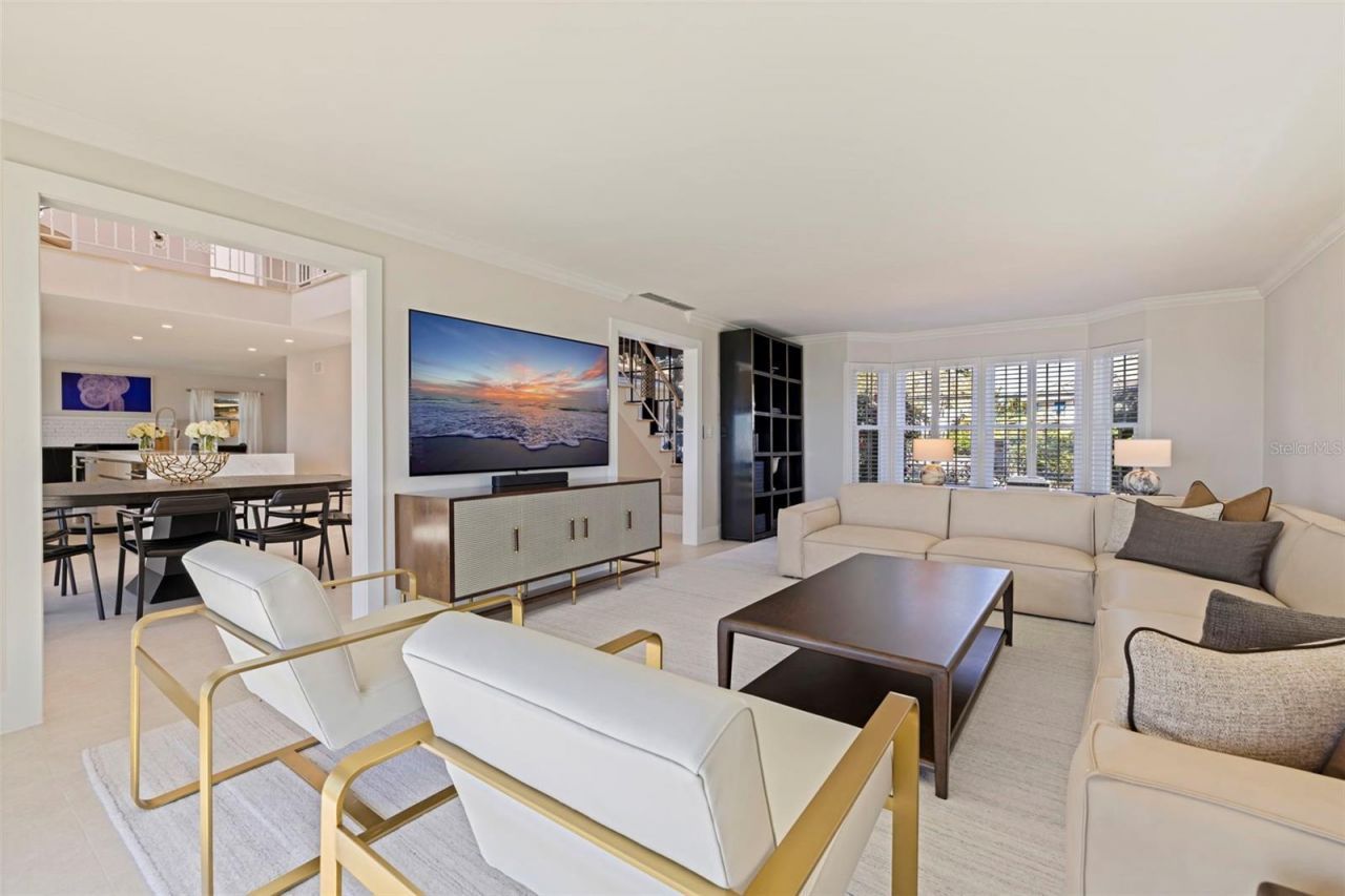 218 Colony Point Road S, Saint Petersburg, FL 33705 Photo