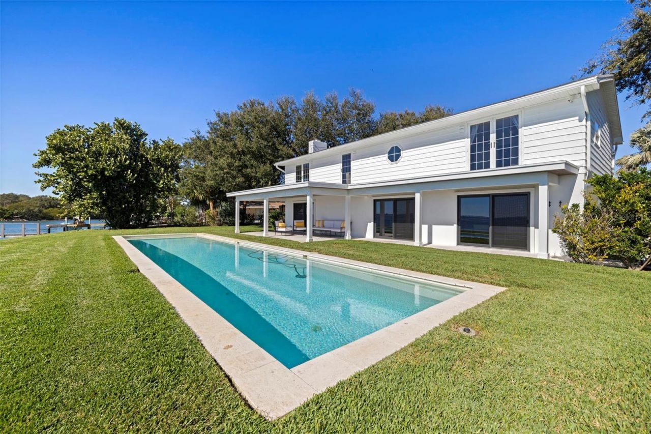 218 Colony Point Road S, Saint Petersburg, FL 33705 Photo