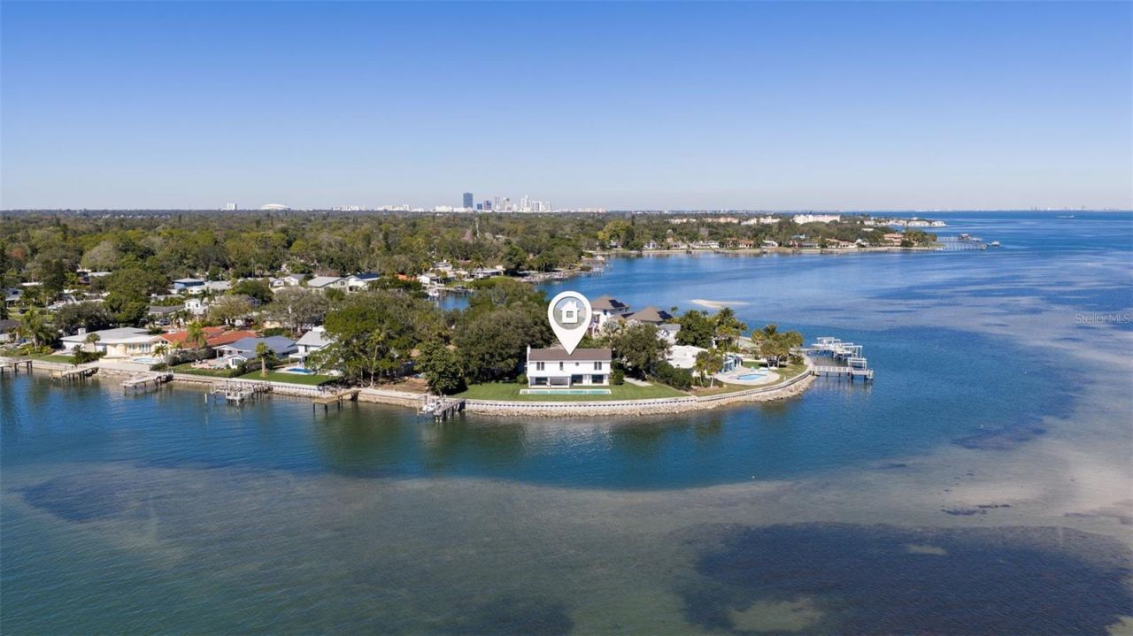 218 Colony Point Road S, Saint Petersburg, FL 33705 Photo