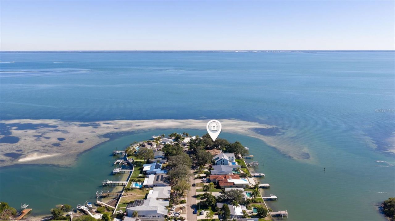 218 Colony Point Road S, Saint Petersburg, FL 33705 Photo