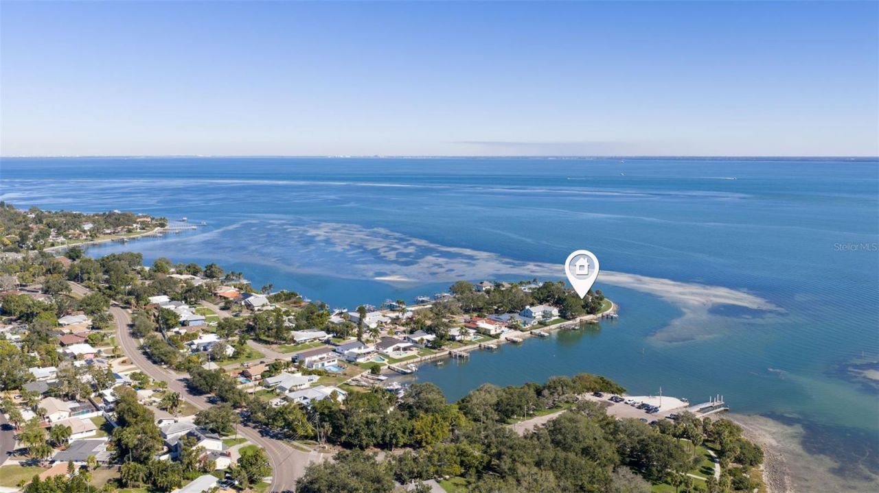 218 Colony Point Road S, Saint Petersburg, FL 33705 Photo