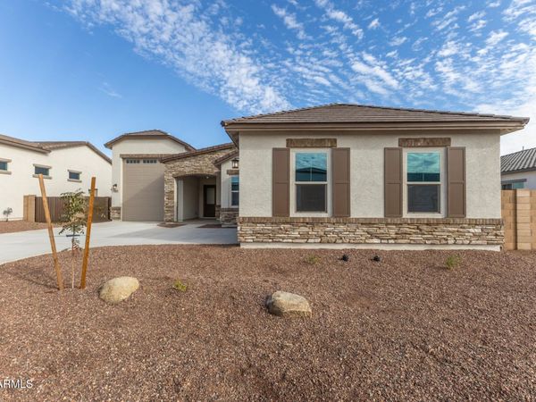 8819 N 173RD Avenue, Waddell, AZ 85355