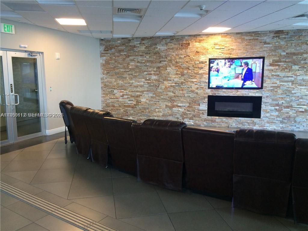 1750 N Bayshore Dr, Unit 4912, Miami, FL 33132 Photo