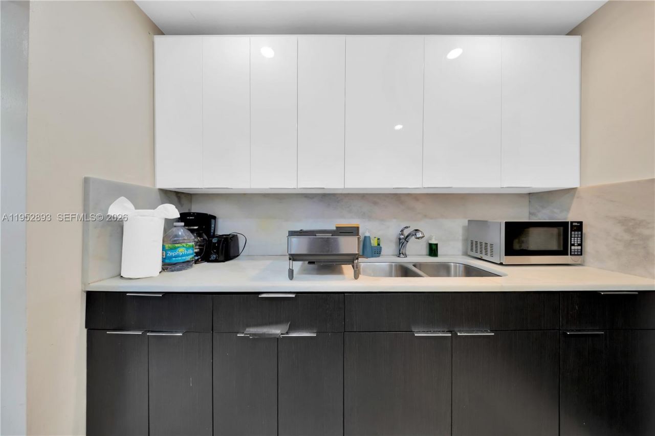 458 E 20th St, Hialeah, FL 33013 Photo