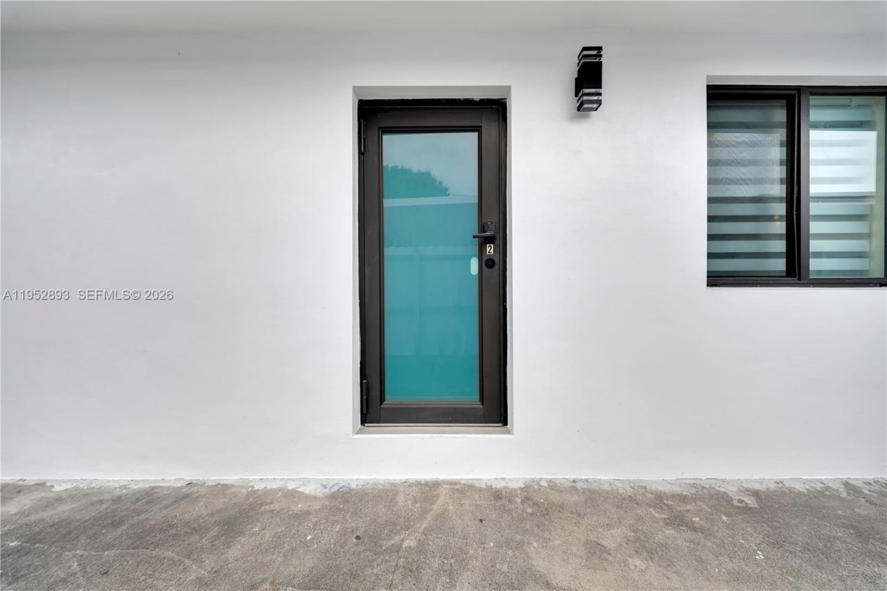 458 E 20th St, Hialeah, FL 33013 Photo