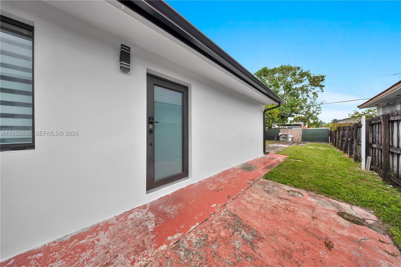 458 E 20th St, Hialeah, FL 33013 Photo