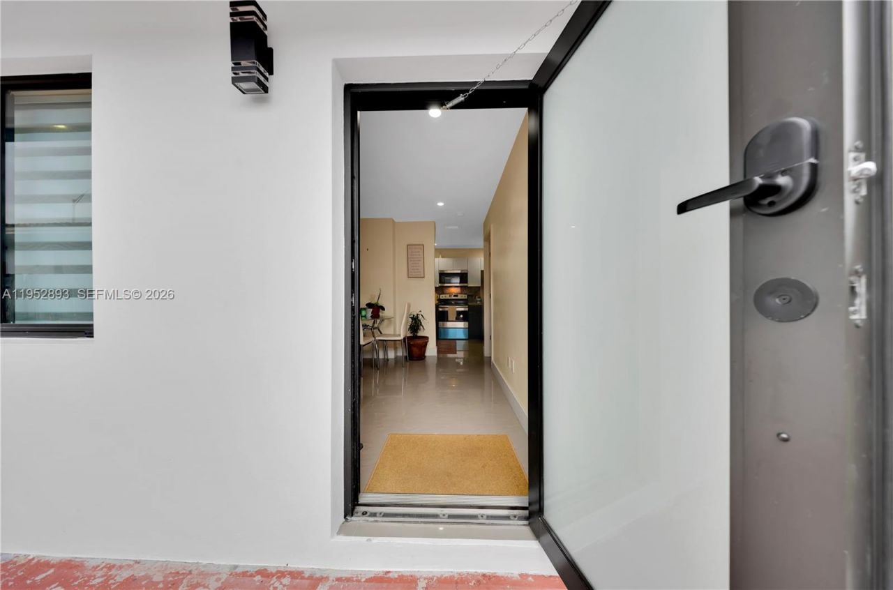 458 E 20th St, Hialeah, FL 33013 Photo