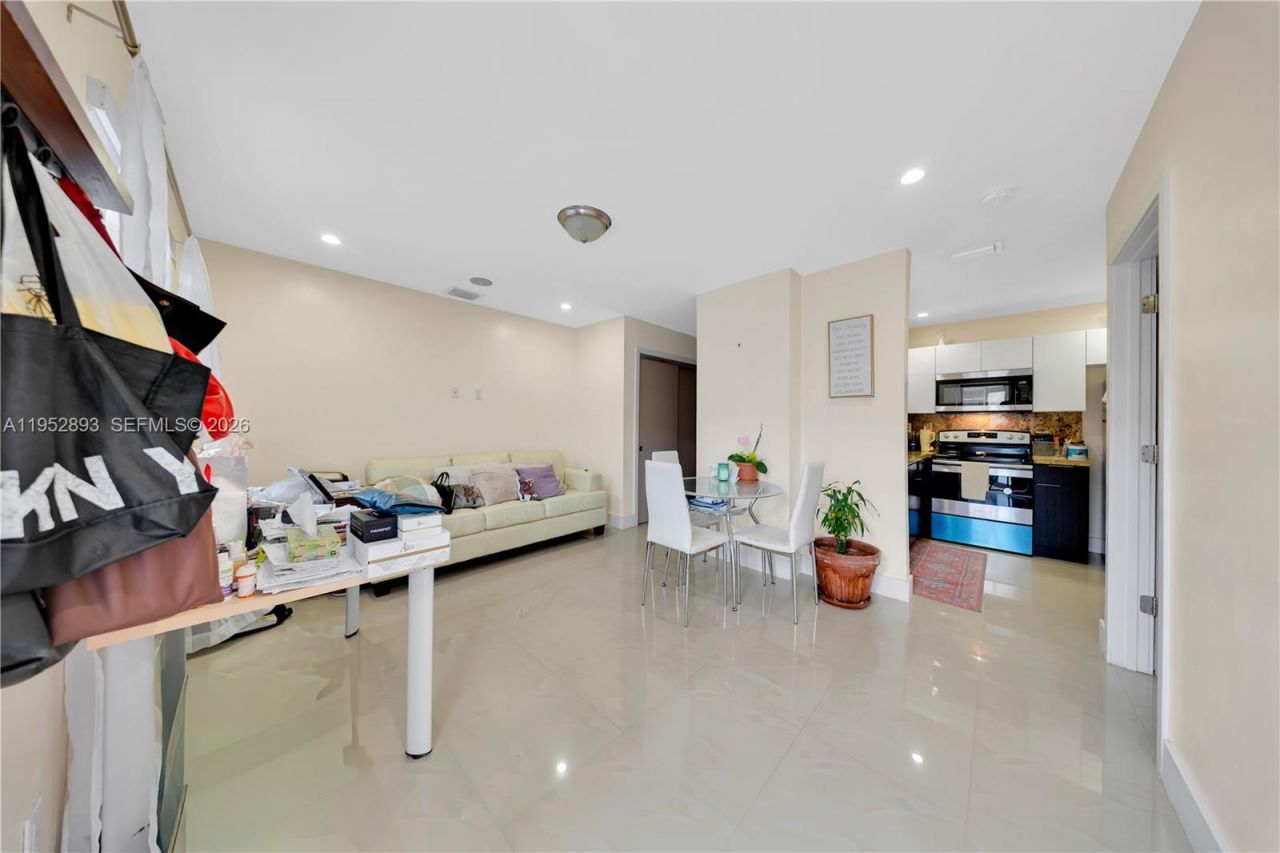 458 E 20th St, Hialeah, FL 33013 Photo