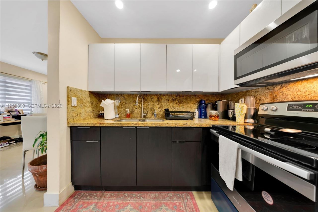 458 E 20th St, Hialeah, FL 33013 Photo