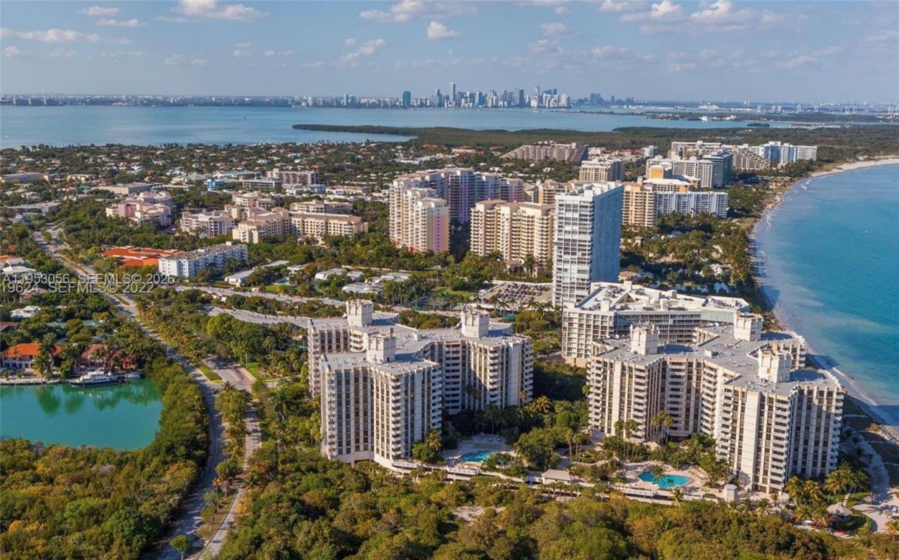 1111 Crandon Blvd, Unit A706, Key Biscayne, FL 33149 Photo