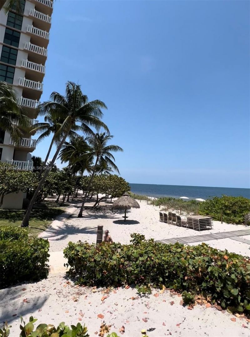 1111 Crandon Blvd, Unit A706, Key Biscayne, FL 33149 Photo