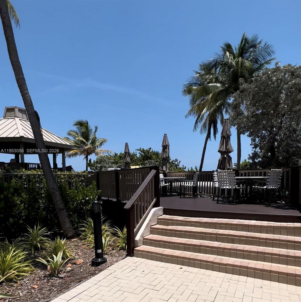 1111 Crandon Blvd, Unit A706, Key Biscayne, FL 33149 Photo