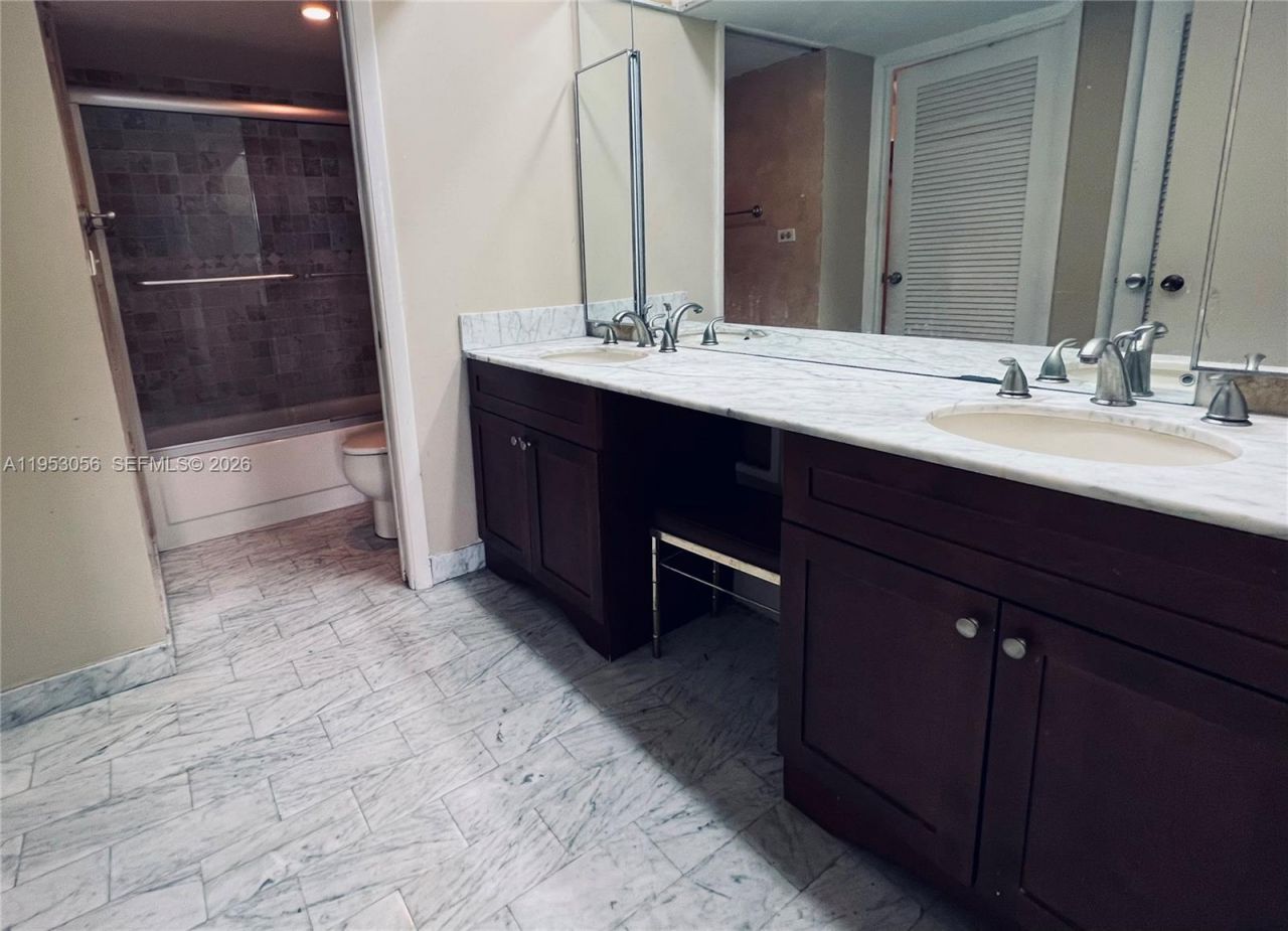 1111 Crandon Blvd, Unit A706, Key Biscayne, FL 33149 Photo