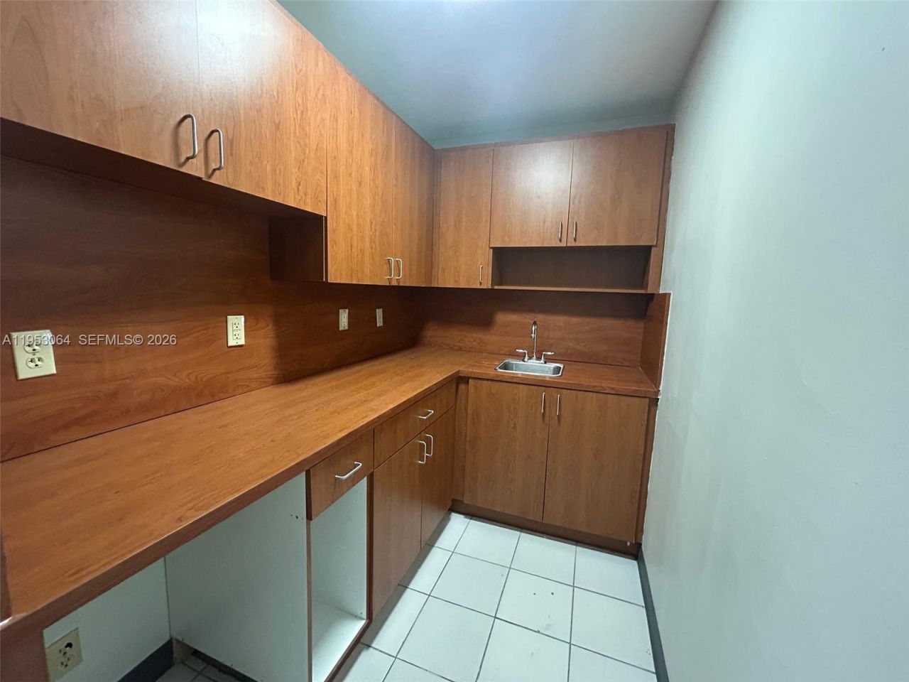 5100 Hollywood Blvd , Unit A, Hollywood, FL 33021 Photo