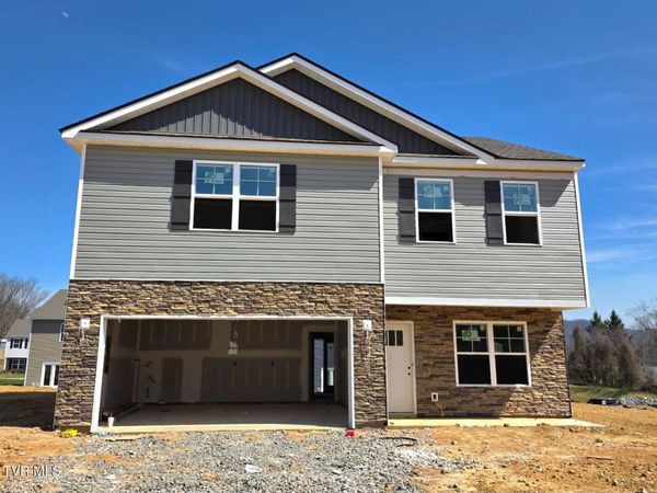 380 Alta Tree Blvd, Johnson City, TN 37604