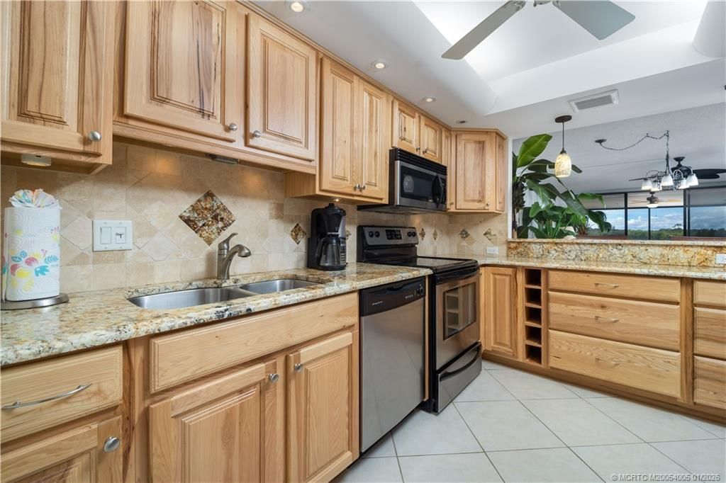 3100 SE Pruitt Road, Unit G-205, Port Saint Lucie, FL 34952 Photo