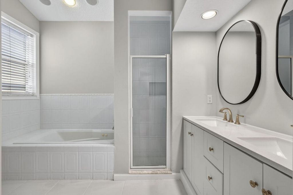 1052 W Shore Drive, West Palm Beach, FL 33406 Photo