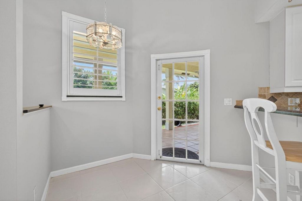 1052 W Shore Drive, West Palm Beach, FL 33406 Photo