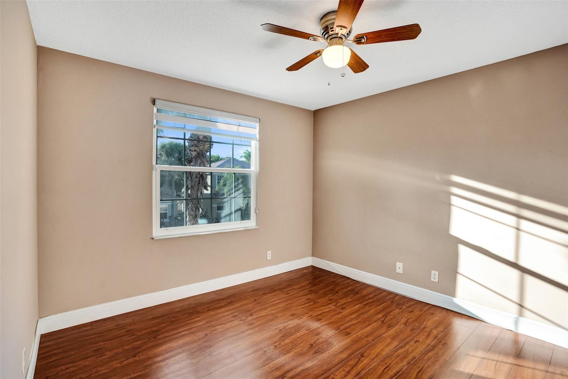 869 NW 127th Ave, Coral Springs, FL 33071 Photo