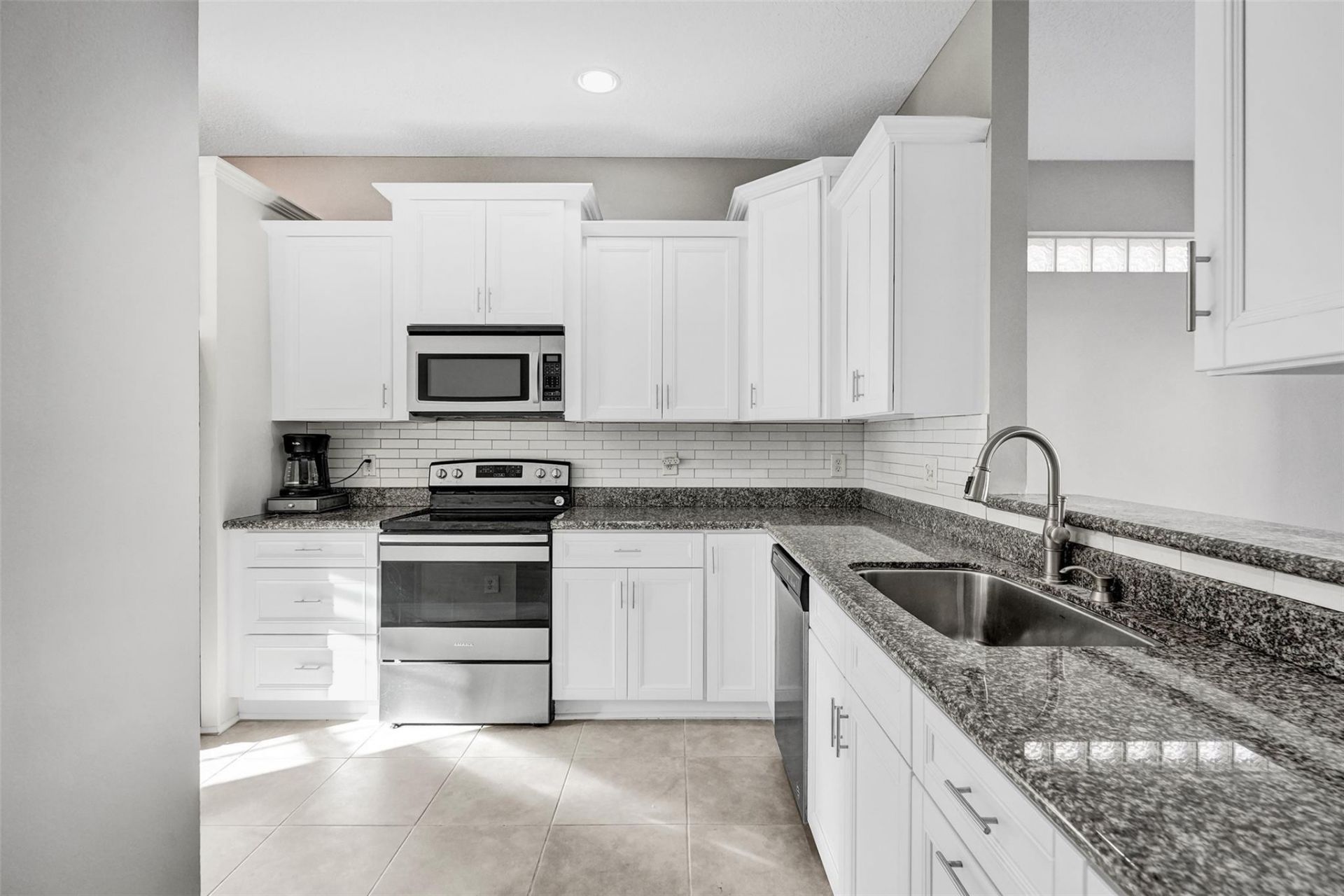 869 NW 127th Ave, Coral Springs, FL 33071 Photo