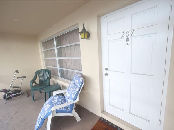 601 Pine Dr, Unit 207, Pompano Beach, FL 33060