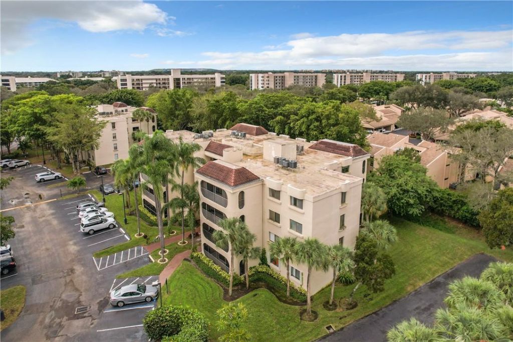 6342 Longboat Lane, Unit 404, Boca Raton, FL 33433 Photo