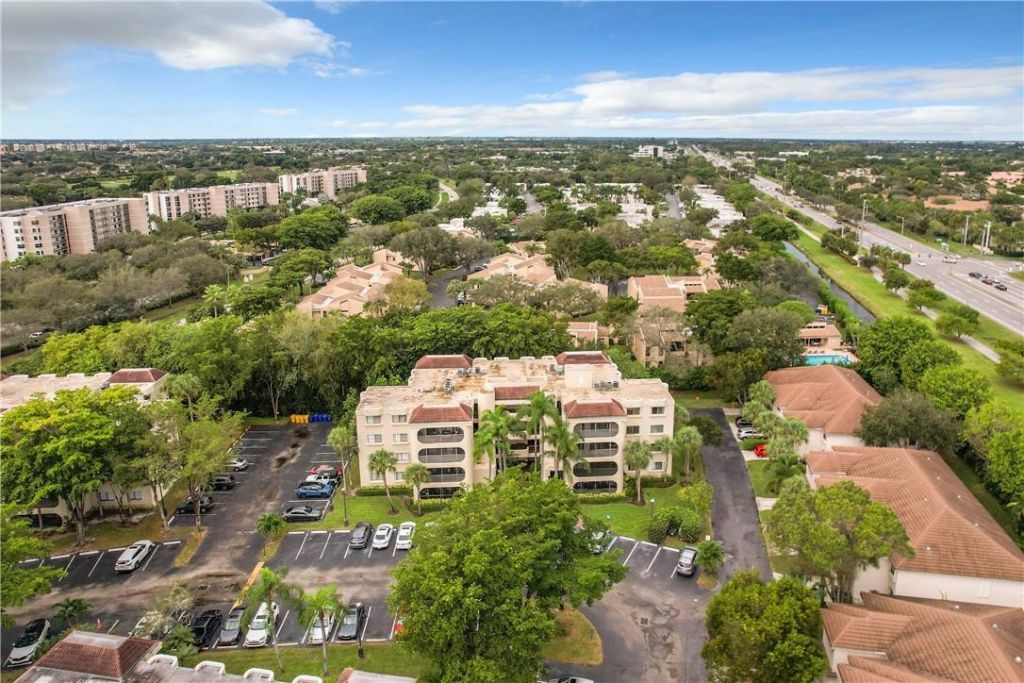 6342 Longboat Lane, Unit 404, Boca Raton, FL 33433 Photo
