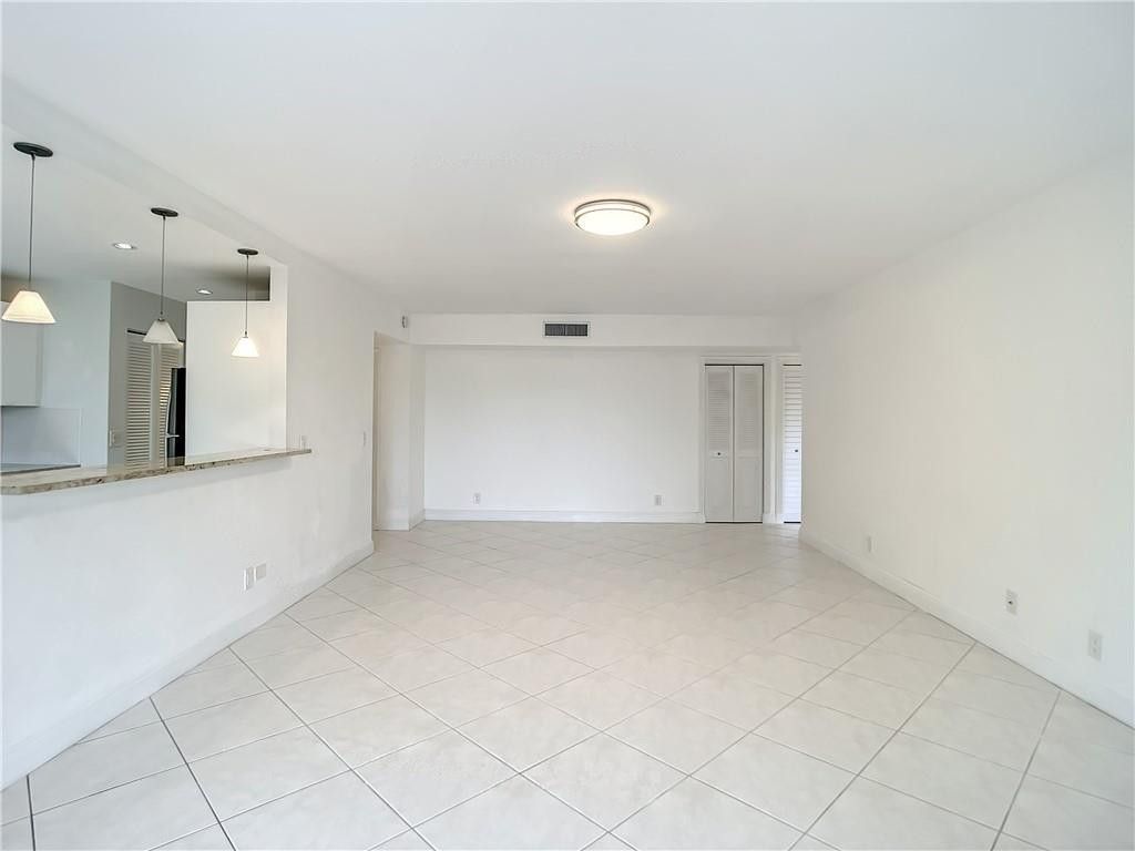 6342 Longboat Lane, Unit 404, Boca Raton, FL 33433 Photo
